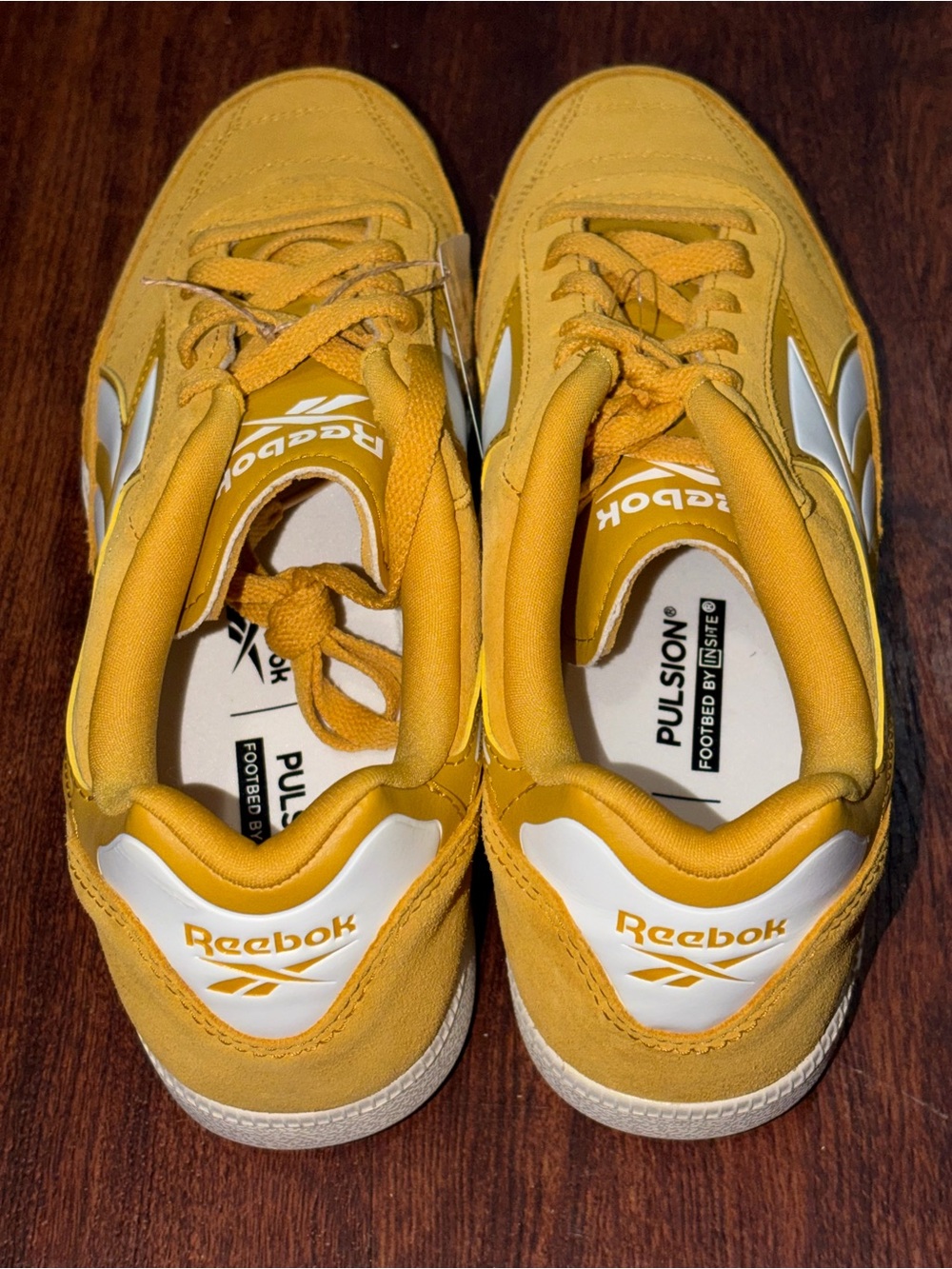 Reebok size 10.5 - Picture 8 of 11